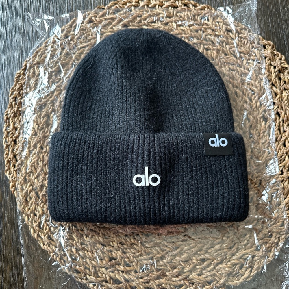 ALO Yoga Charcoal Knit Hat